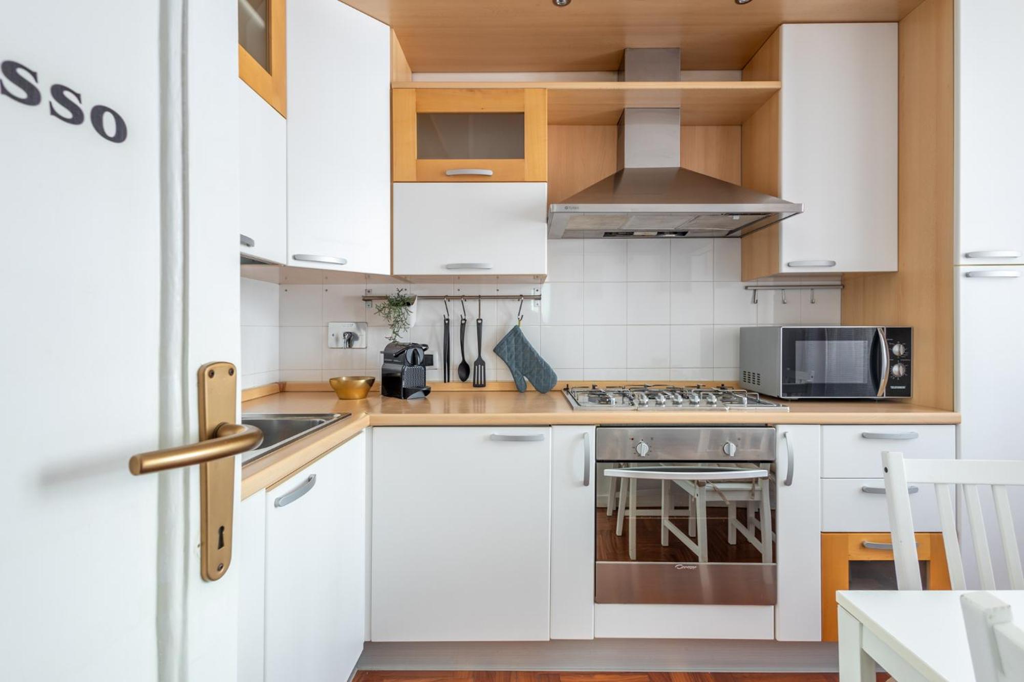 Your Elegant Loft At Termini Station — Photos 1