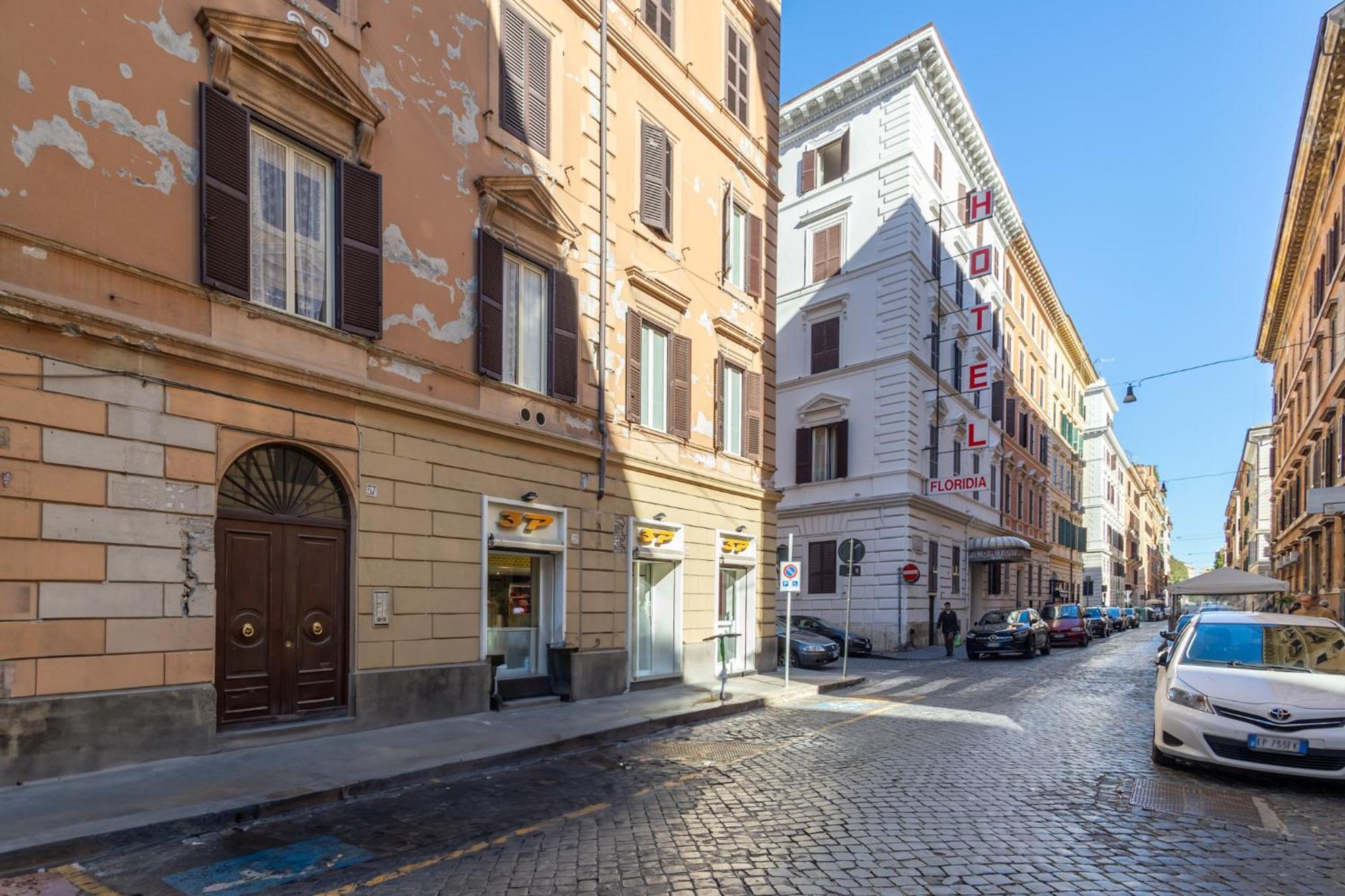 Your Elegant Loft At Termini Station, Rome